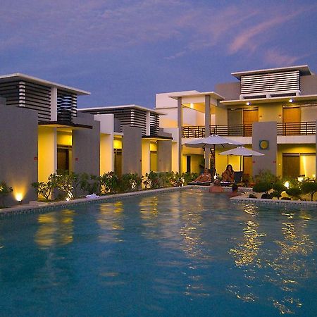 Hotel The Harmony Seminyak Esterno foto