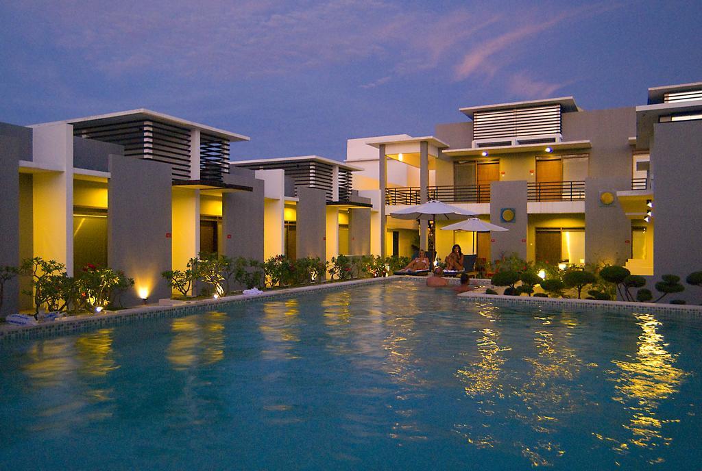 Hotel The Harmony Seminyak Esterno foto