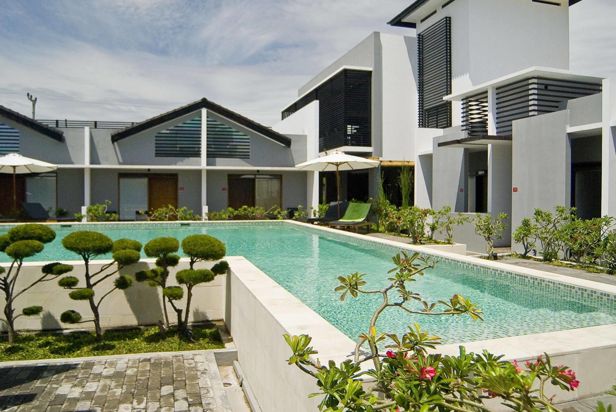 Hotel The Harmony Seminyak Esterno foto